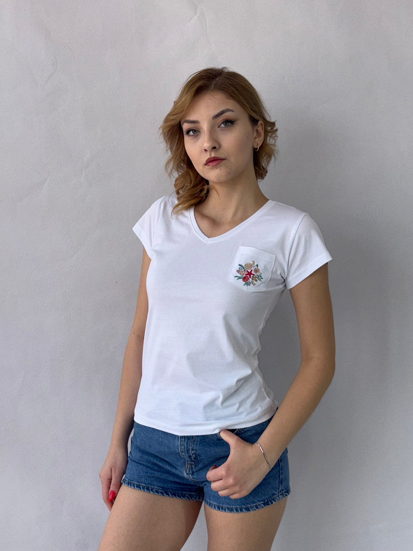 Deniz Kabuğu Nakış Tişört Beyaz